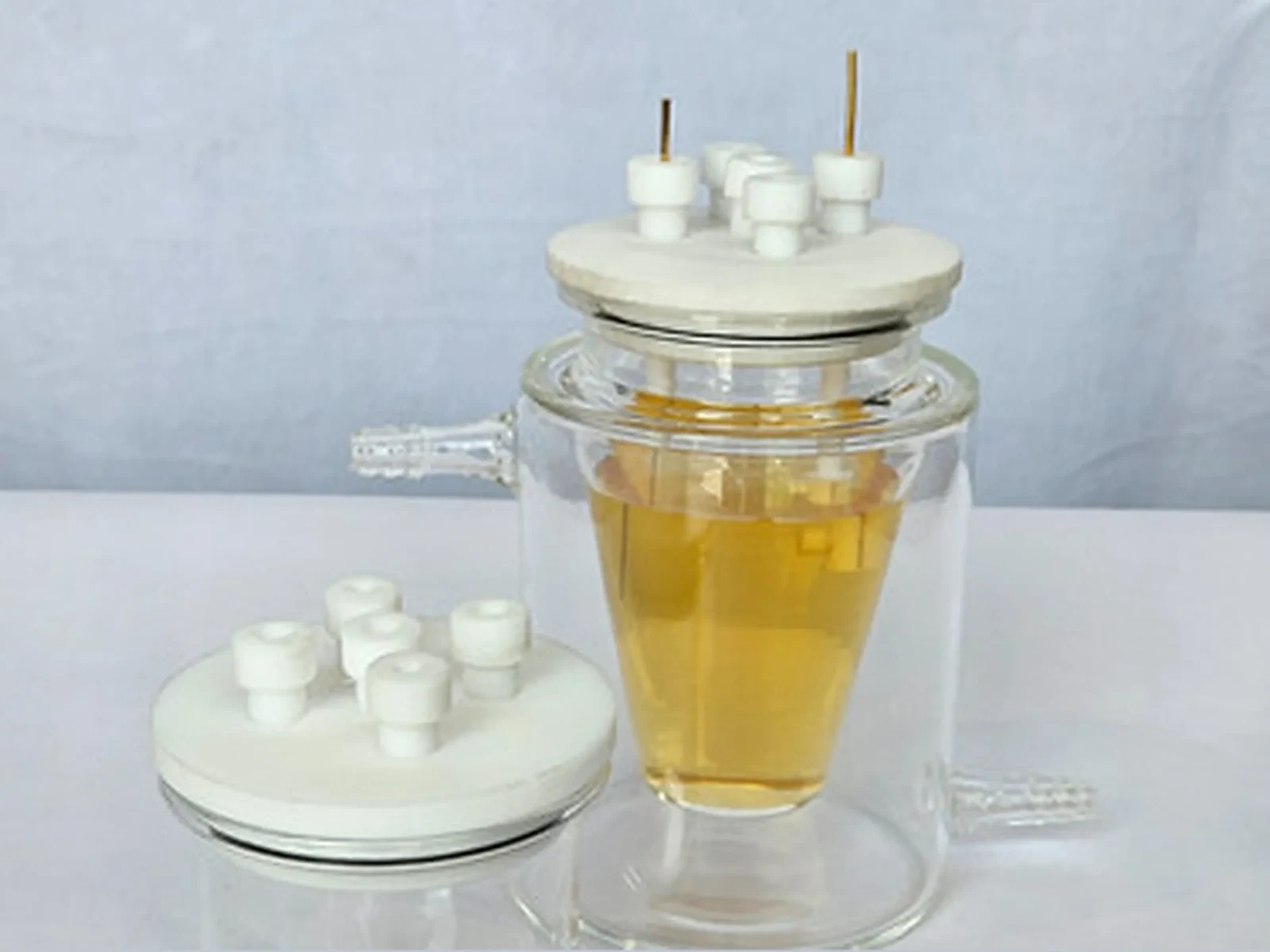 100 mL Water-Jacketed H-Cell – Three-Electrode Electrochemical Cell — view 4