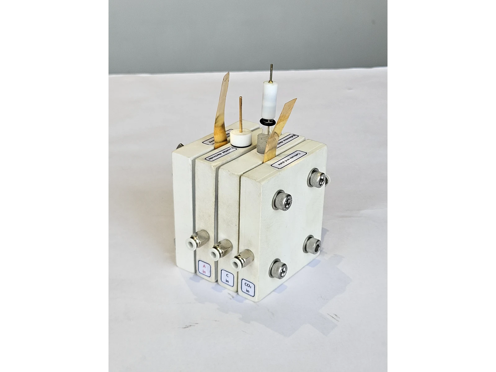 Carbon Dioxide Gas Diffusion Flow Cell (PTFE) — view 4