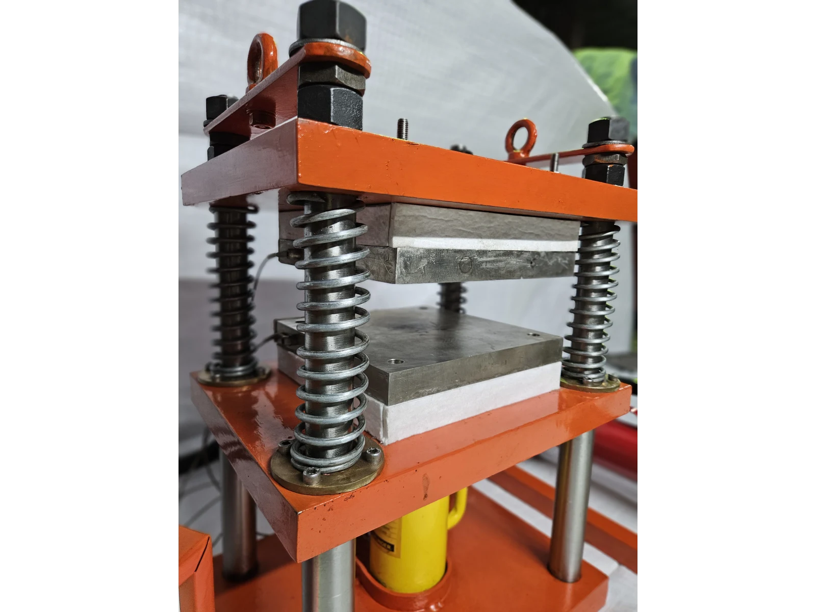 Hot Press Machine for PEFC Membrane Electrode Assembly, hydraulic Hot Press Mach — view 5