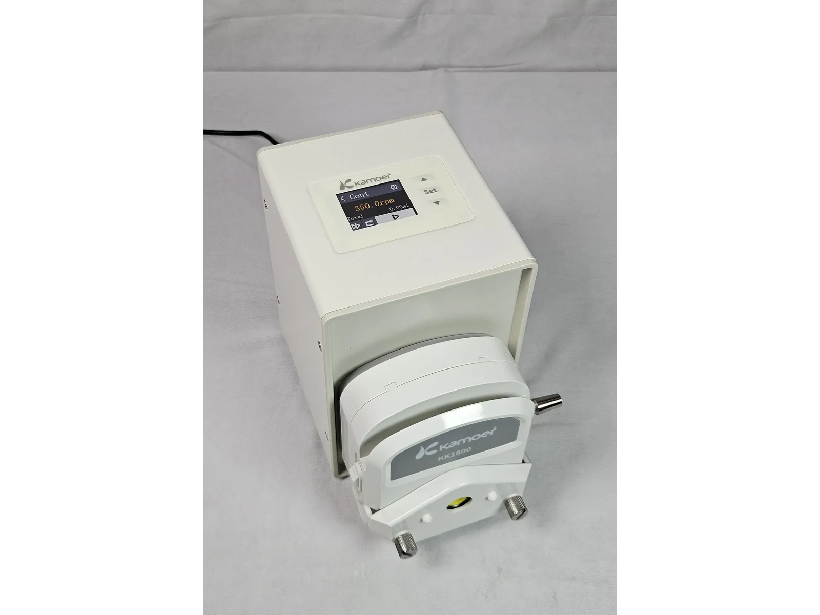 Intelligent Peristaltic Pump - Single Channel (MBT350S) — three-quarter view showing the single Kamoer KK1800 pump head and its tubing ports