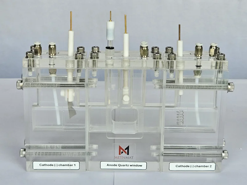 Photovoltaic (PV) biased Photoelectrochemical Cell (PEC)