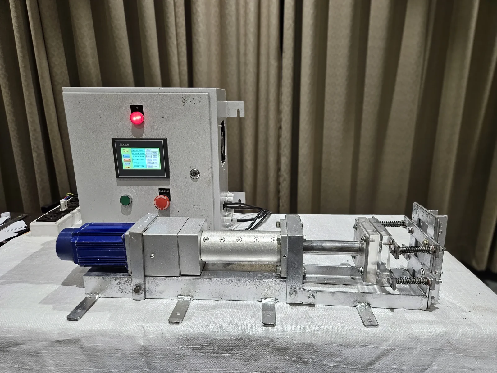 Triboelectric Measurement Setup — view 2